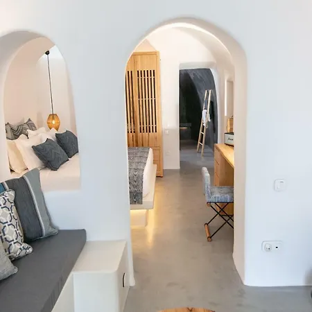 Demeter Cave House - Luxury Adults Only Cave House * Pýrgos
