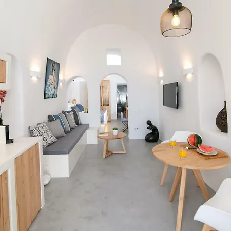 Вилла Demeter Cave House - Luxury Adults Only Cave House *
