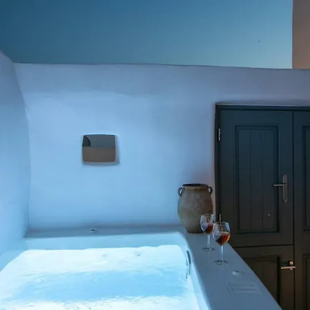 Вилла Demeter Cave House - Luxury Adults Only Cave House
