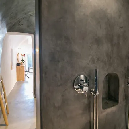 Вилла Demeter Cave House - Luxury Adults Only Cave House